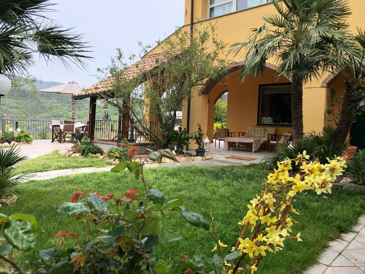 L'Acacia B&B Pietra Ligure Exterior photo